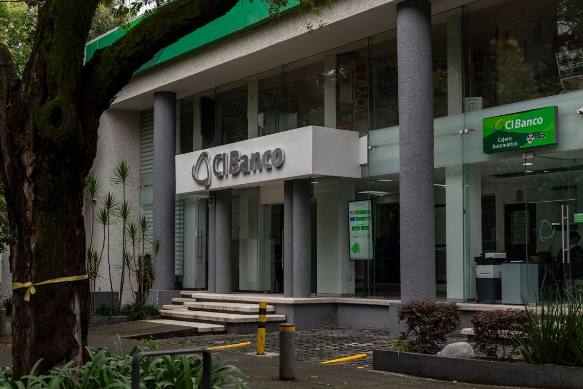 US Finance Ban Takes Effect After Already Crippling Mexico Firms