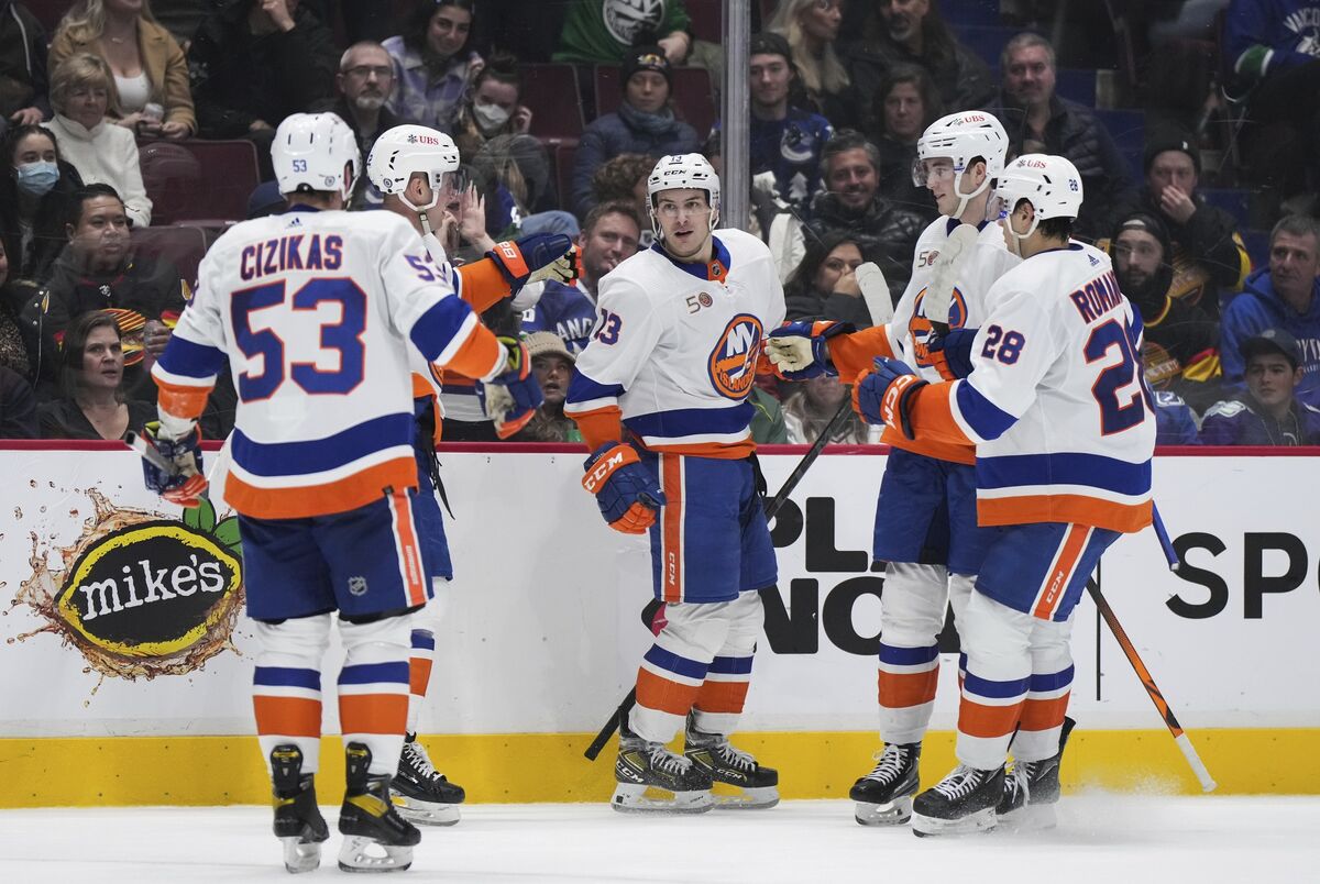 NY Islanders Mathew Barzal plans to play in Game 1 of the Stanley Cup  Playoffs