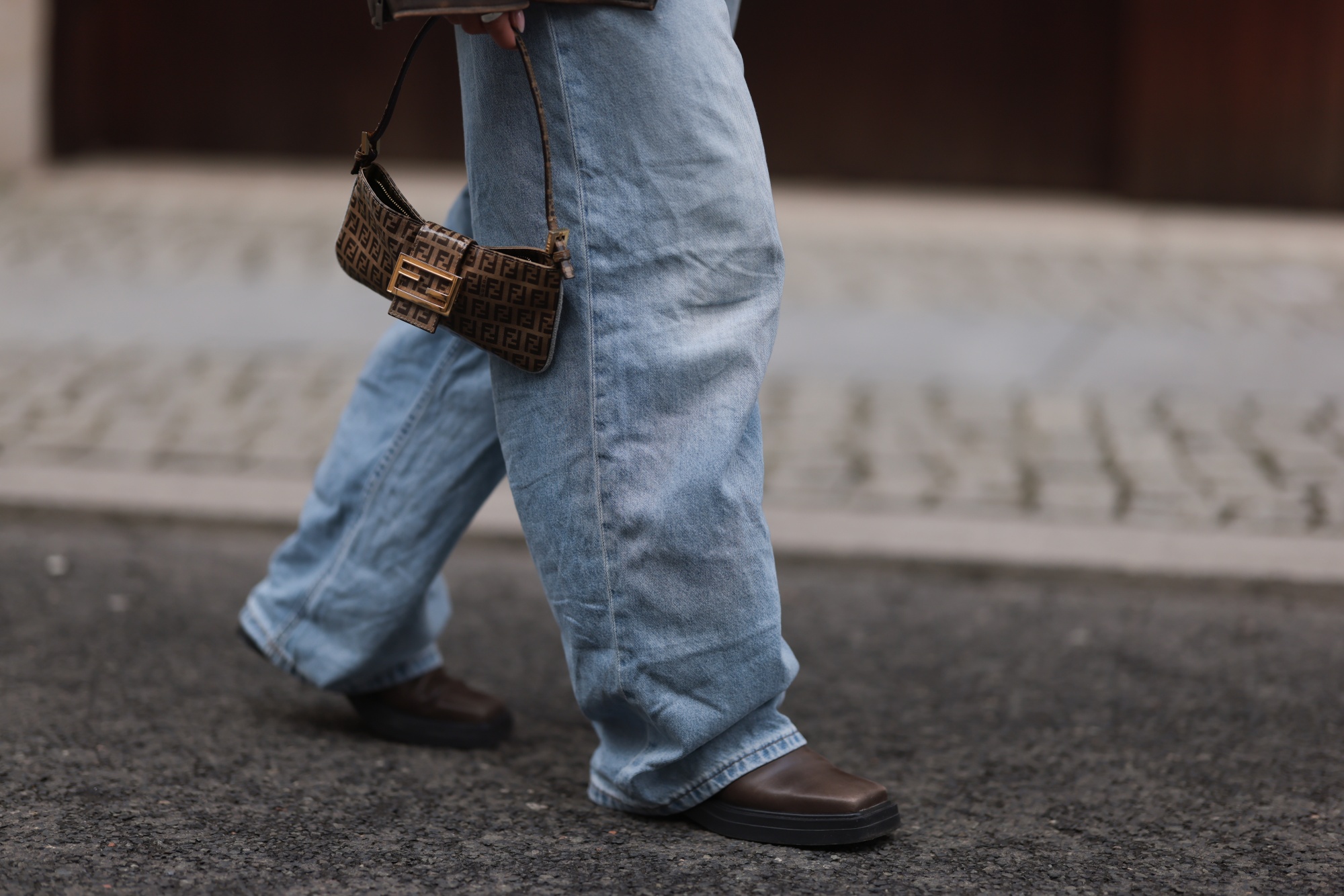 Best jeans for guys with big thighs - Bear World Magazine