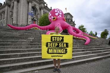 Greenpeace stages protest against deep-sea mining in Berlin