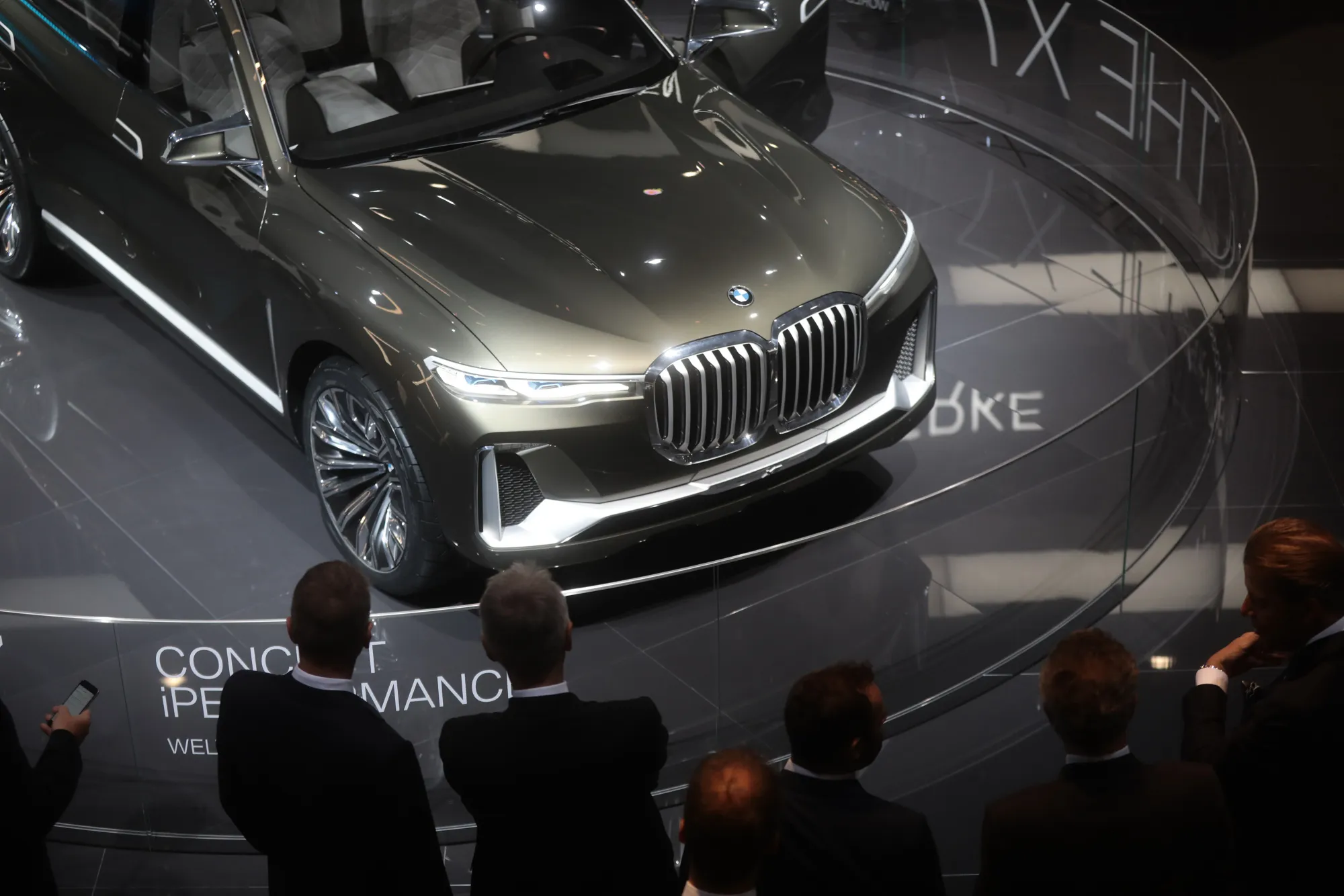 A BMW X7 SUV.