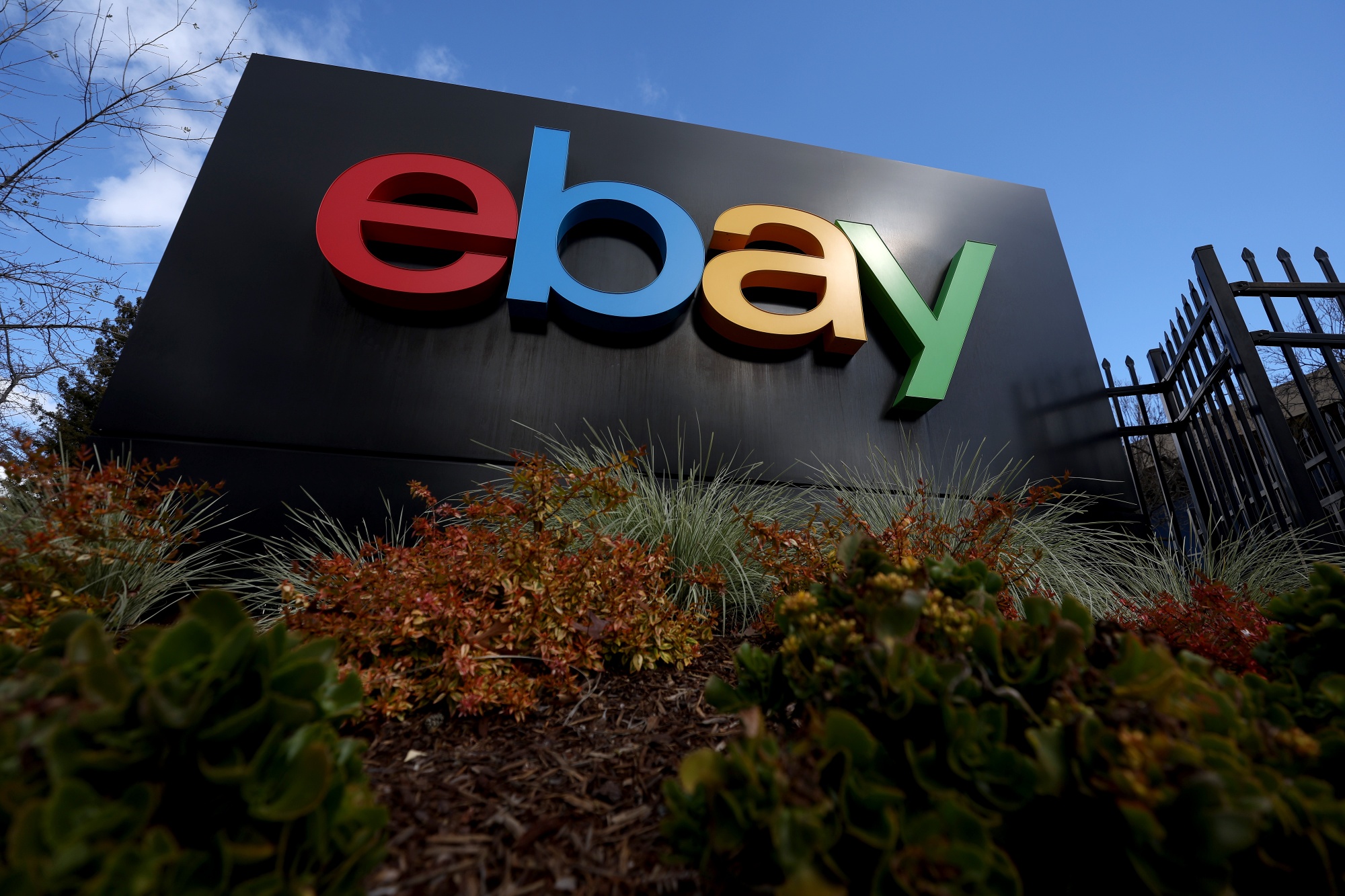 PayPal And eBay Split Into Separate Companies | Business News | Sky News