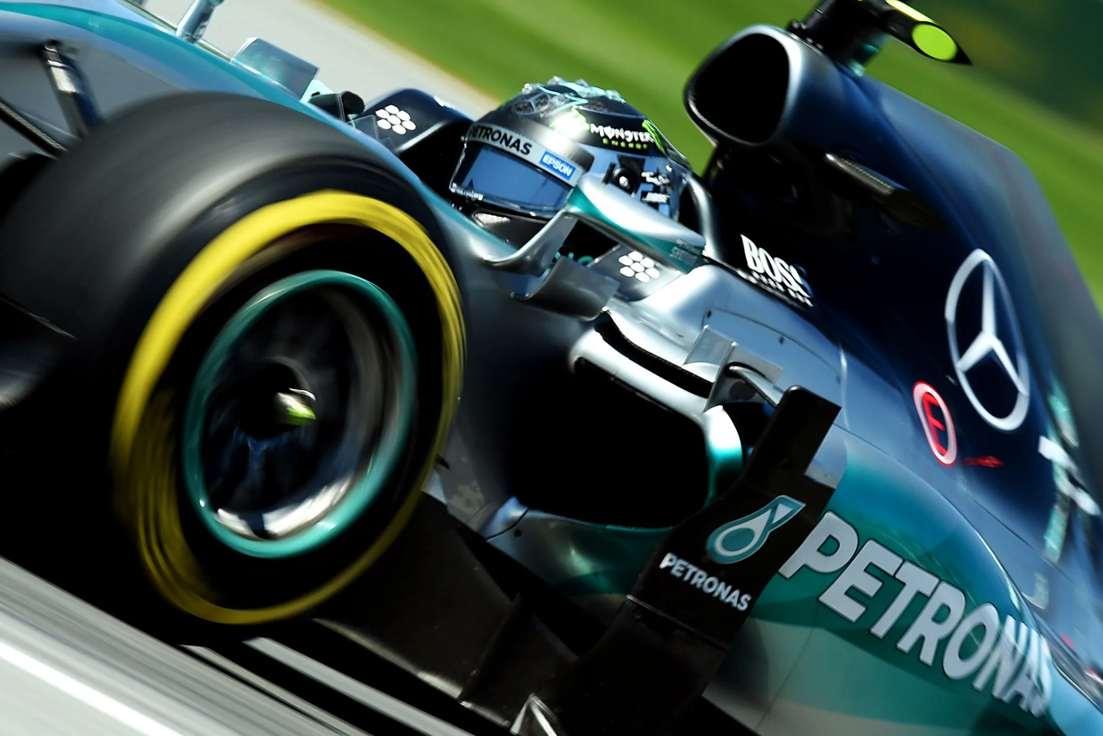 AUTO-PRIX-F1-CAN-QUALIFIER
