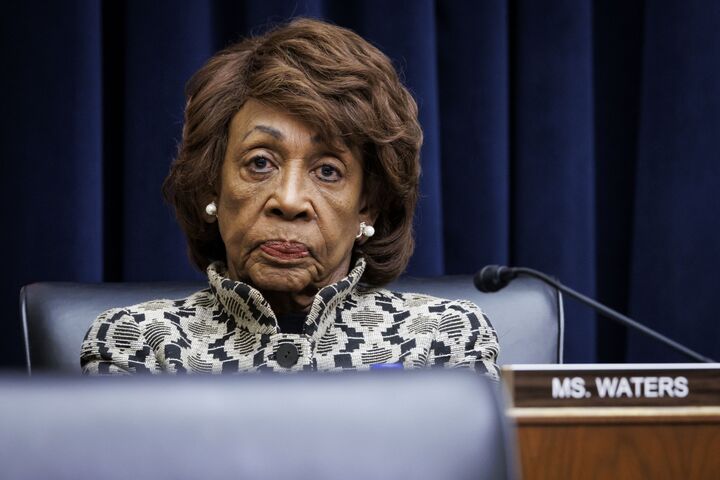 Maxine Waters Defamation Lawsuit Could Change Campaign Ads - Bloomberg