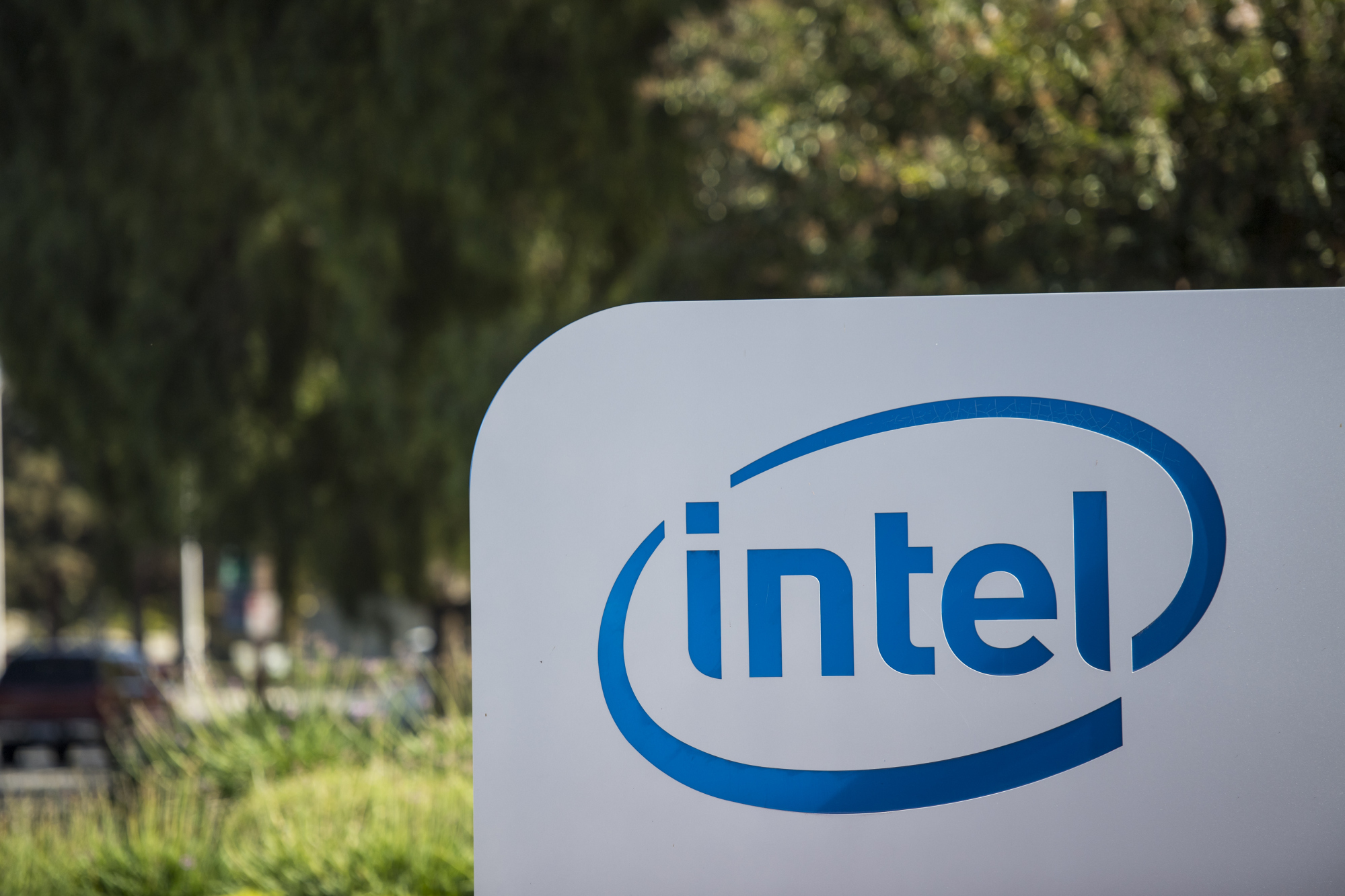 Intel corporation media. Интел а 27. intel corporation. intel corporation 1988. коминтел.