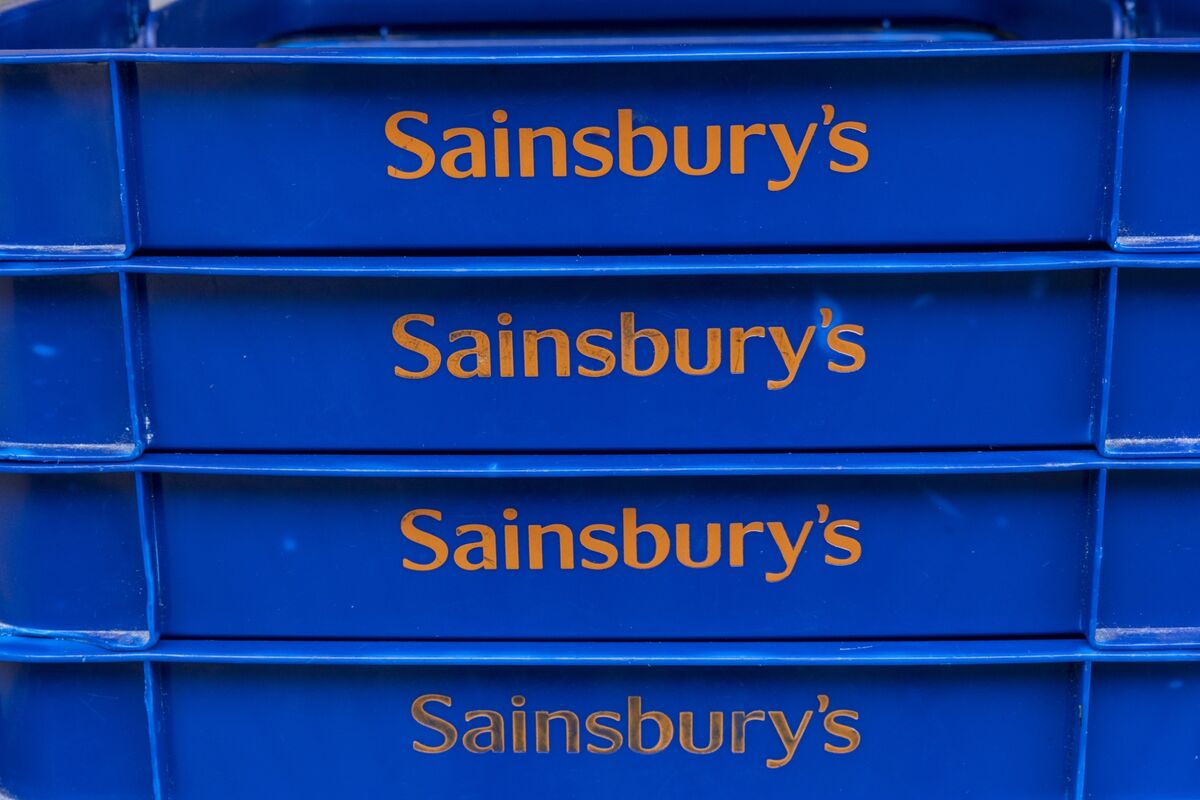 Sainsbury Working With UK Government on Red Sea Shipping Delays Bloomberg