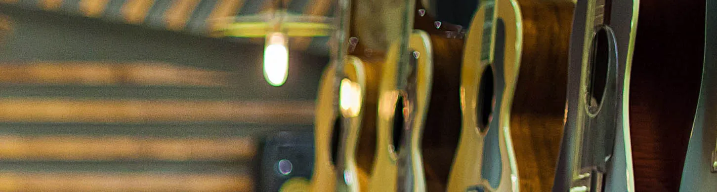 1472108746_guitar singapore