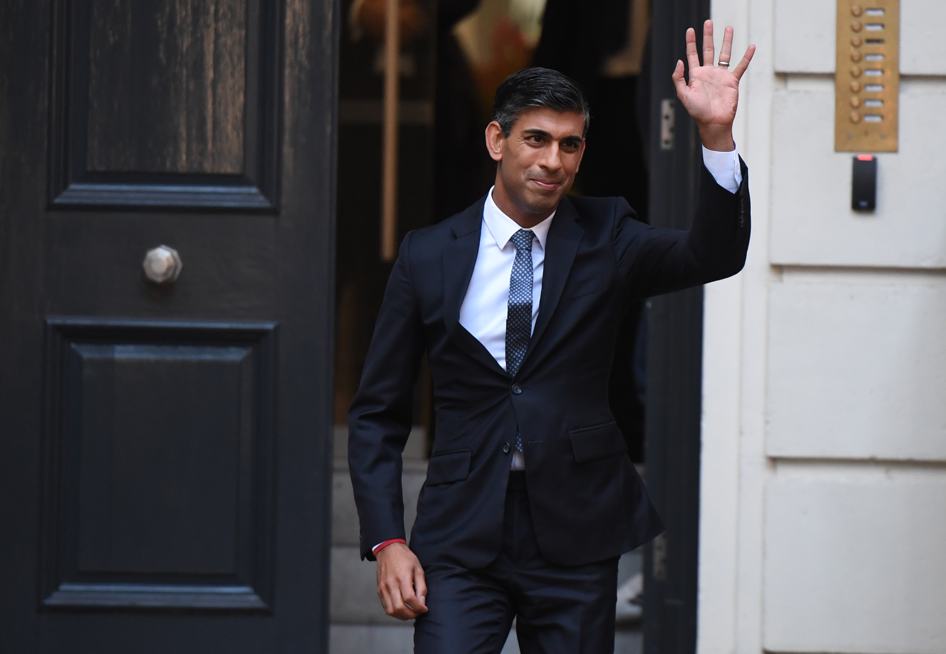 英国のスナク新首相は初のヘッジファンド出身 物言う株主の経験も Bloomberg