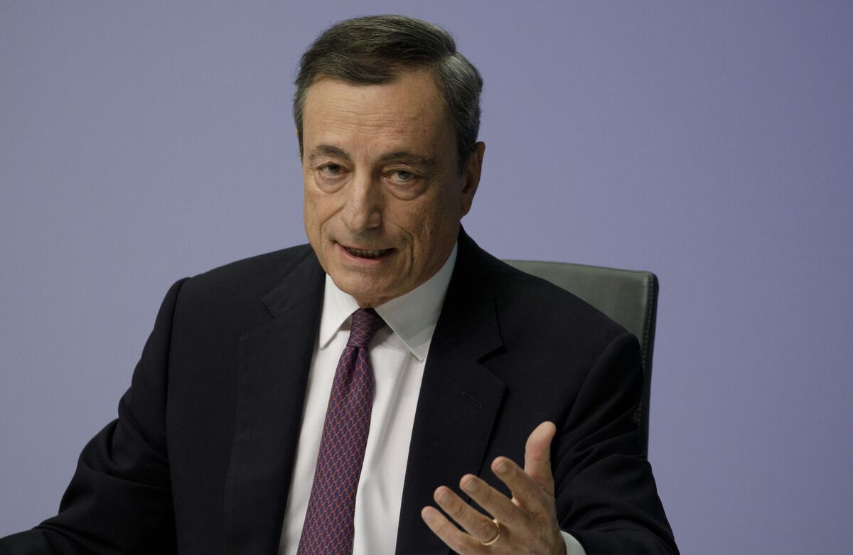 Draghi Calls for Caution Even as Flagship Stimulus Heads to Exit