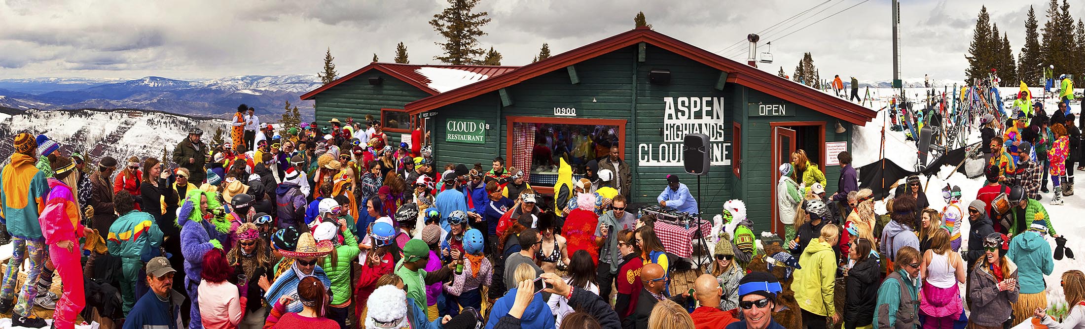 These Are the Best Après Ski Bars on Earth - Bloomberg