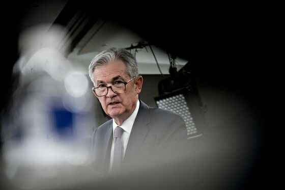 Powell the ‘Artful Dodger’ Declines to Signal What Comes Next