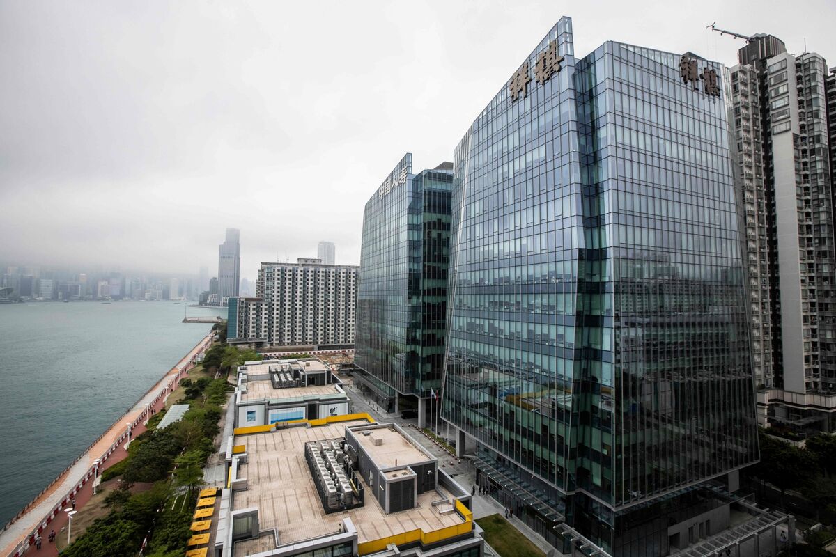 Banks Poised to Seize More Buildings in Hong Kong, PwC Says - Bloomberg