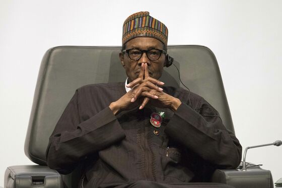 Nigeria’s Buhari Resurrects Hard-Man Habits to Curb Dissent