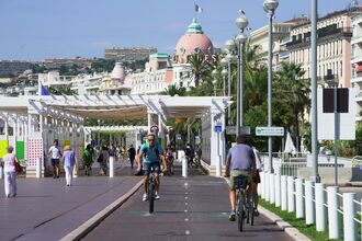 Cycle Lane Infrastructure as Green Policy Guides French City Transportation