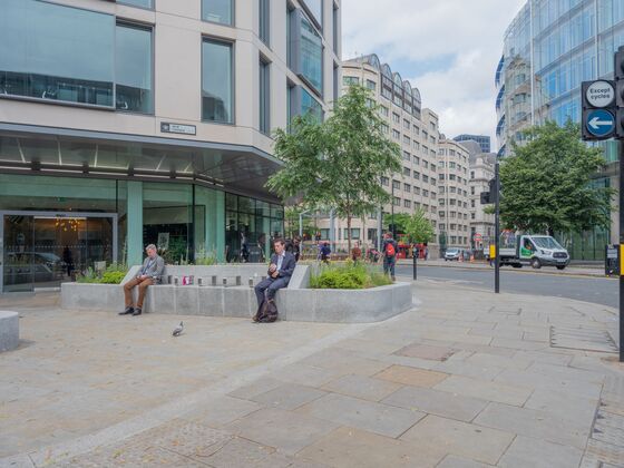 A Tour of the City of London Says Reopening Will Be No Big Bang