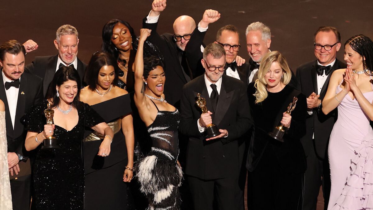 Oscars Celebrate Hollywood as AI Chills Industry