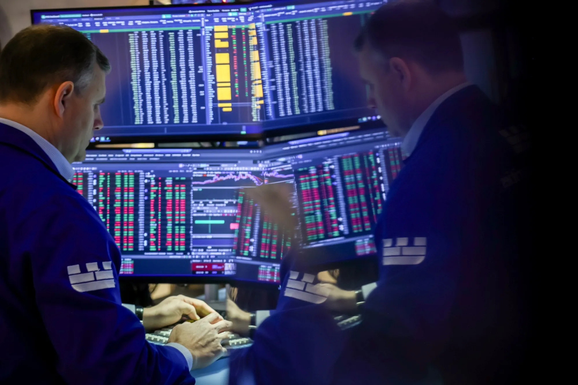 アジア株、過去最高値更新－ベネズエラ情勢懸念で原油は不安定な動き - Bloomberg