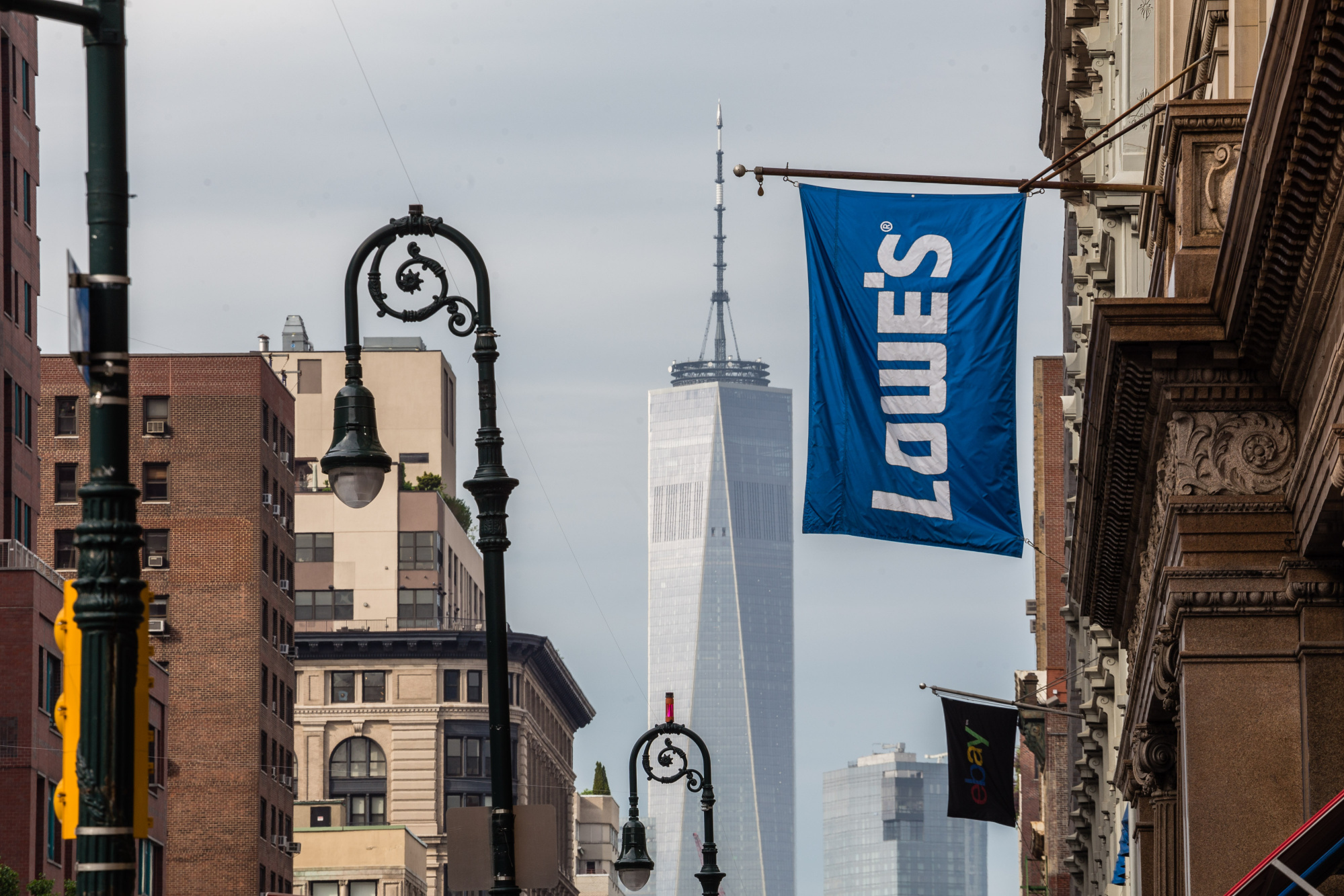 lowes manhattan closed