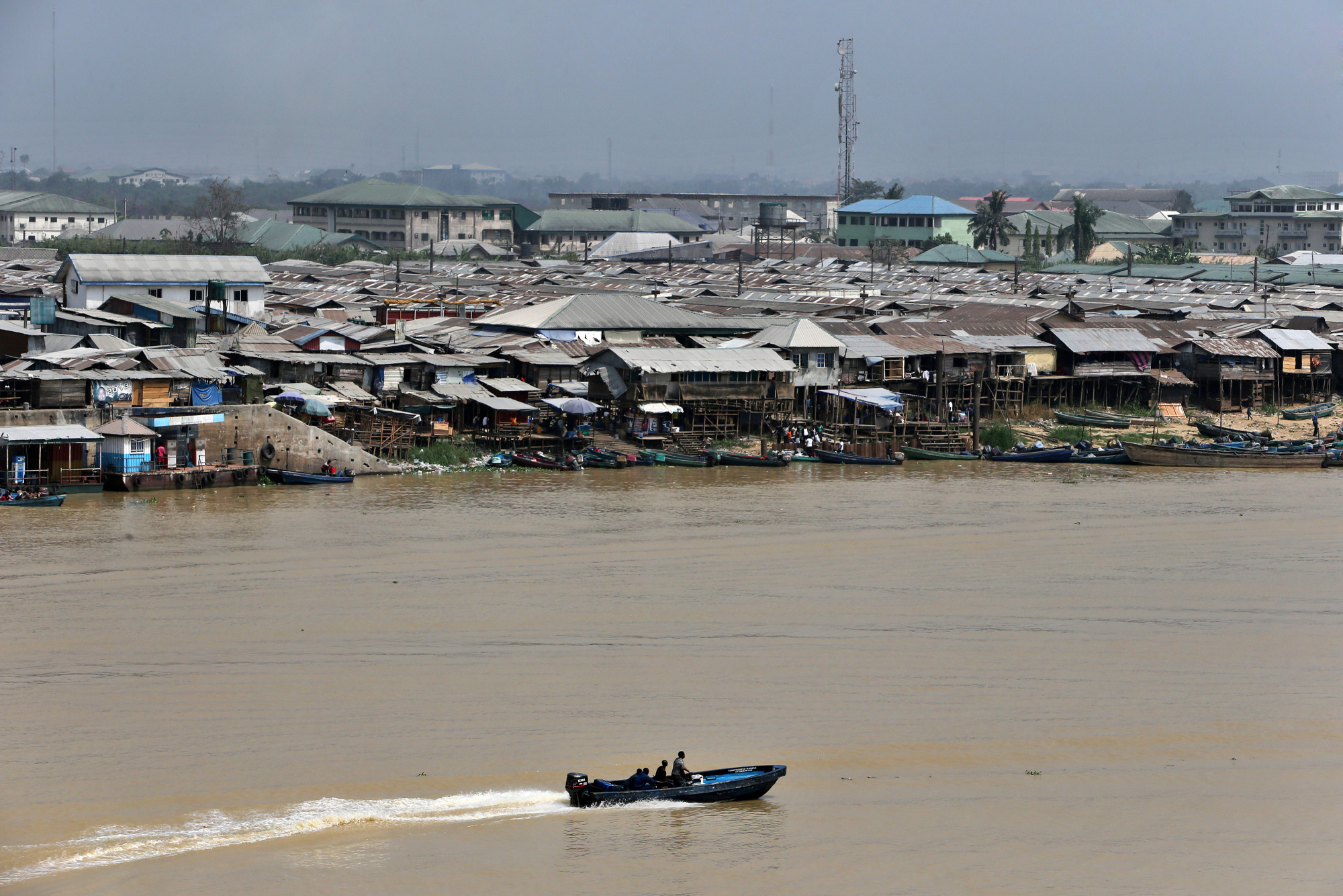 Nigeria Police Say Gunmen Kill 4 Officers in Oil-Region Attack - Bloomberg