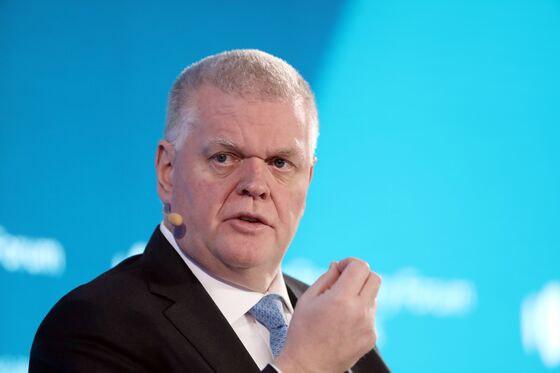 HSBC’s Top Executives Following the Money Prepare Asia Moves