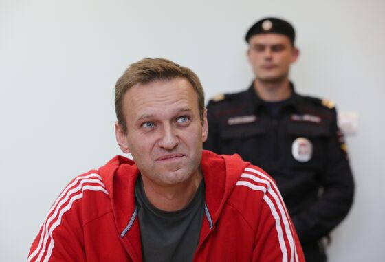 Russian Opposition Leader Navalny Faces Threat of Imprisonment