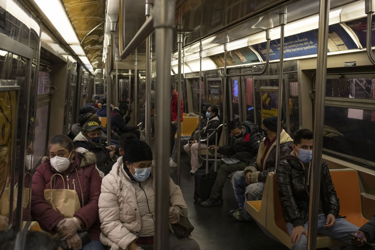 CDC Requires Wearing Face Masks on Public Transportation - Bloomberg