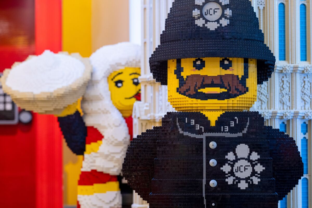 werk antiek Raar Lego CEO Says Building Set Prices Not Rising Ahead of Christmas - Bloomberg