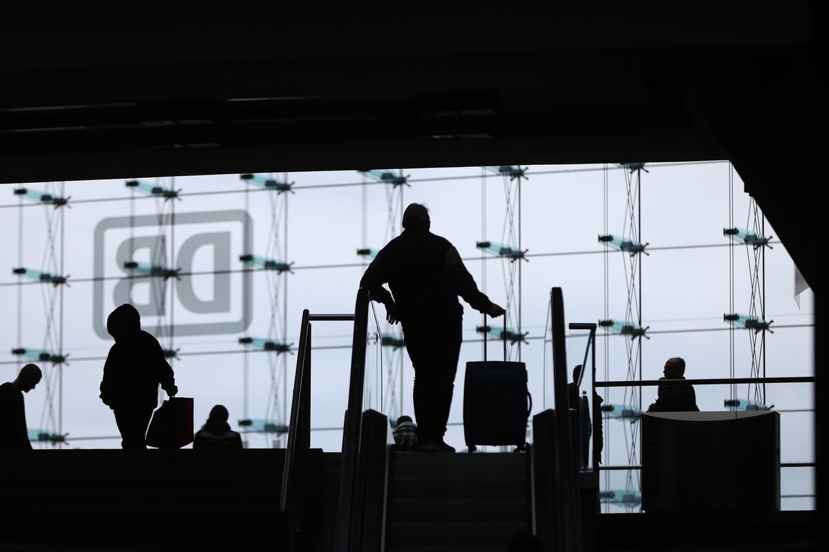 German Business Confidence Jumps to Highest Level Since 2022