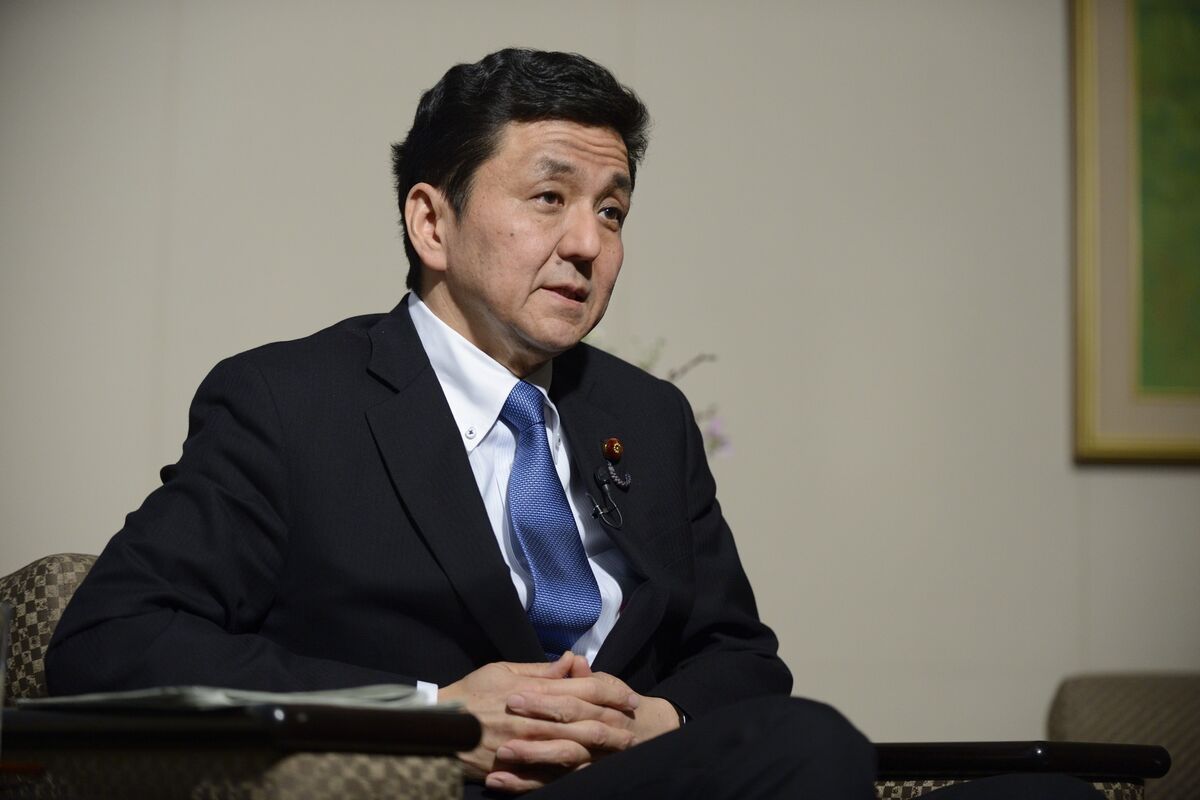 Kishi to Stay On as Japan Defense Minister in New Cabinet: Kyodo ...