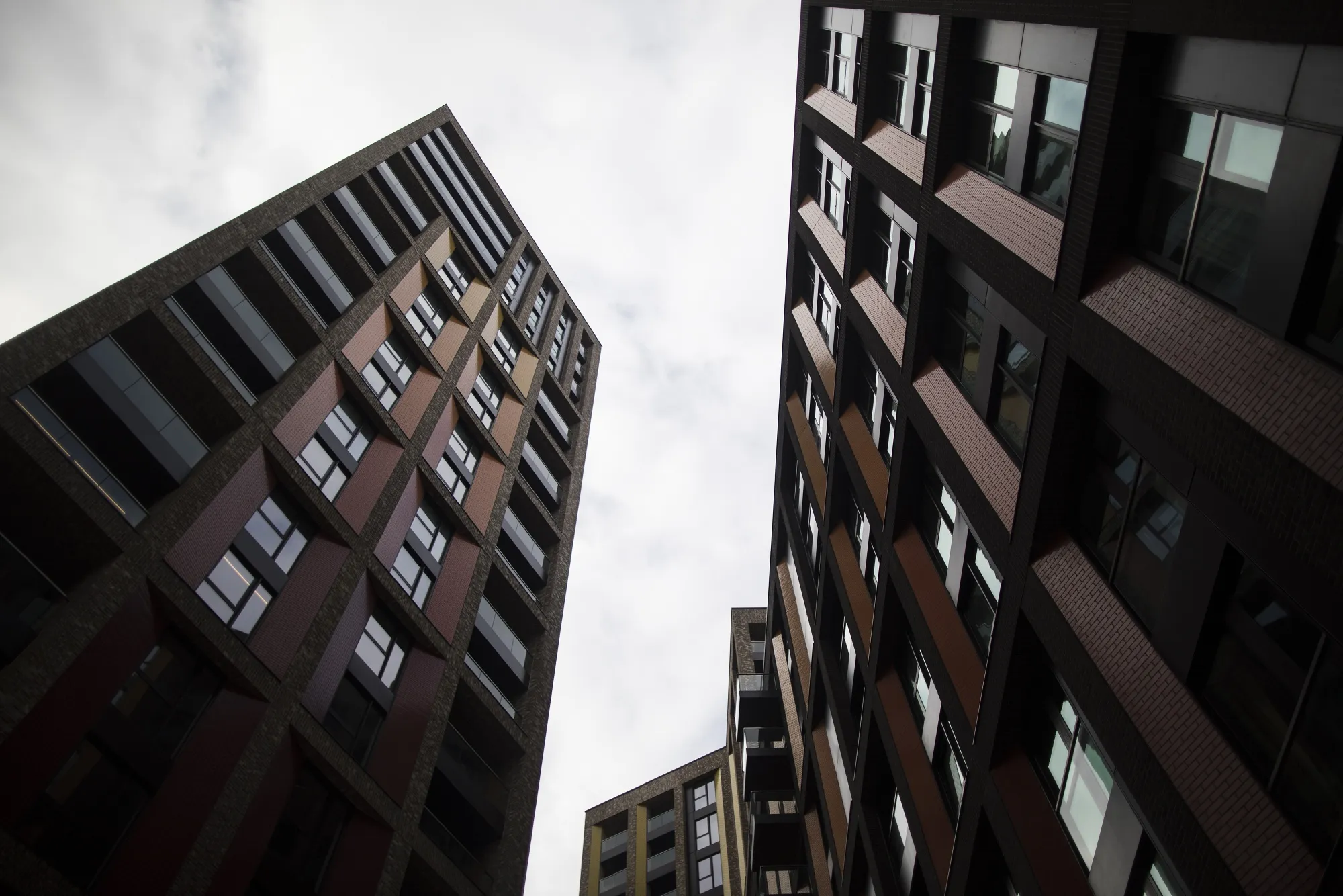 Brexit Uncertainty Hits U.K. House Prices