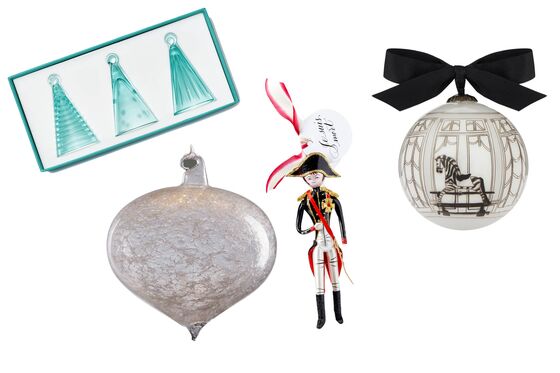 Try These Christmas Ornaments If You're in the Mood for a Change