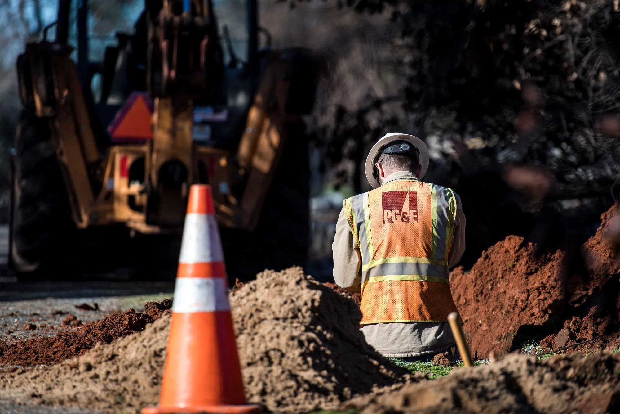 PG&E Crews Work On Gas Lines As Company Arranges $5.5 Billion To Fund Bankruptcy Process