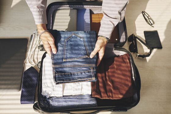 For a Long Trip, the Secret to Happiness Is Packing Less