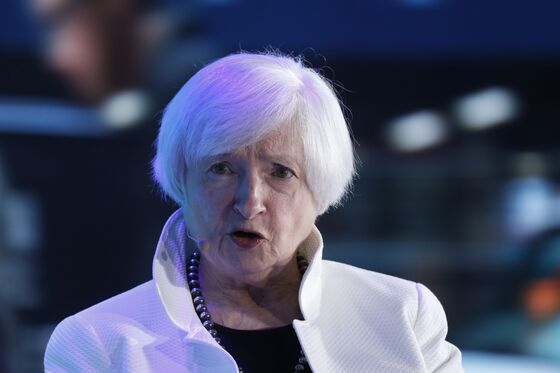 Yellen Sees No U.S. Recession, Says Fed Won't Cut in 2019