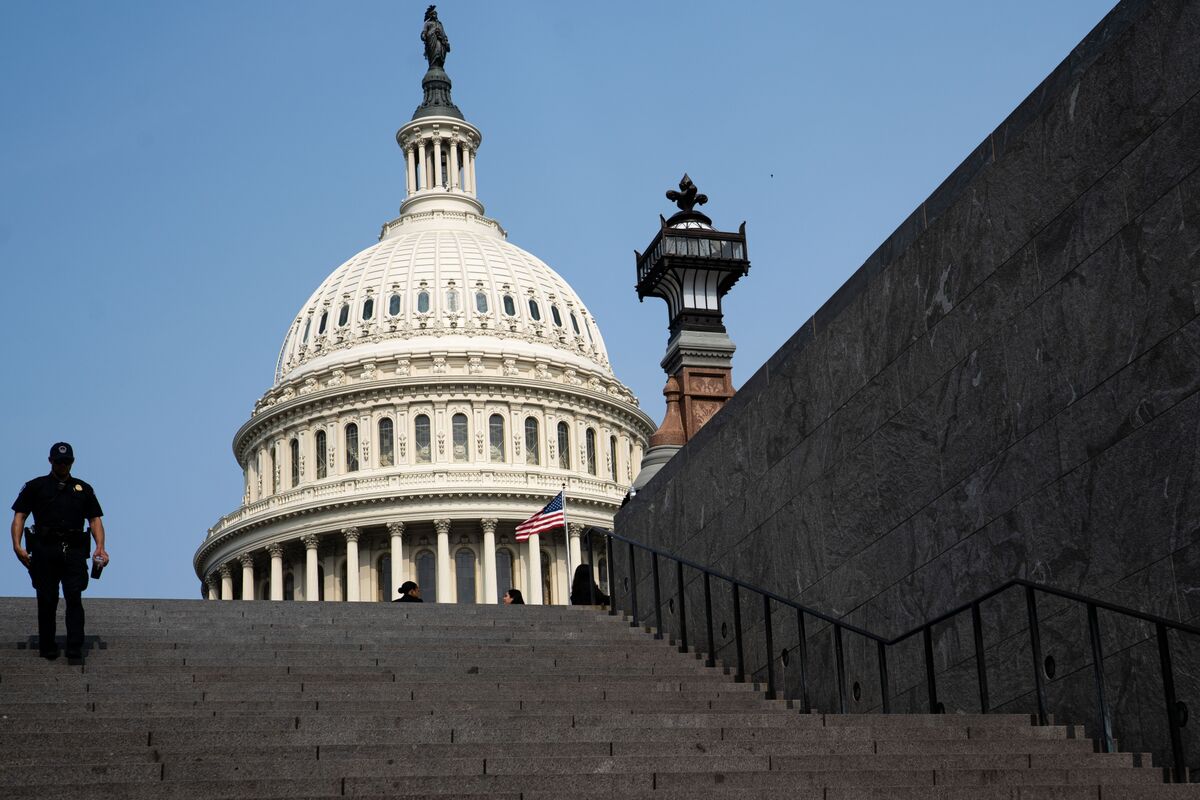 US Congress Unveils Temporary Spending Bill To Avert Shutdown - Bloomberg