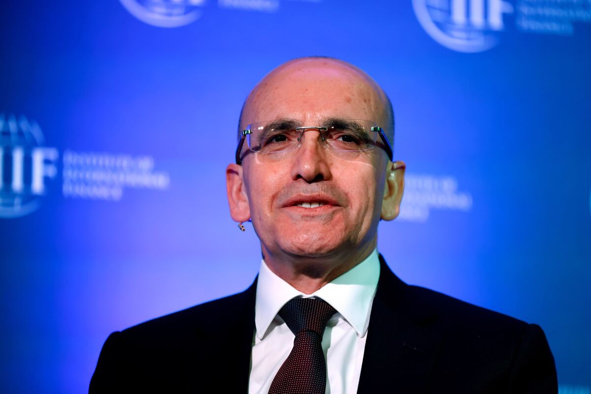 Turkey’s Simsek Pledges Fiscal Discipline in Goldman Meeting - Bloomberg