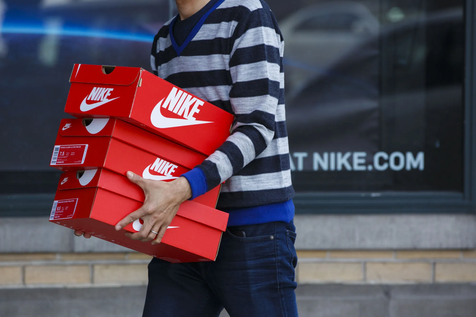 Nike Sneakers 80 Day Journey Cuts Close for Holiday Delivery Bloomberg