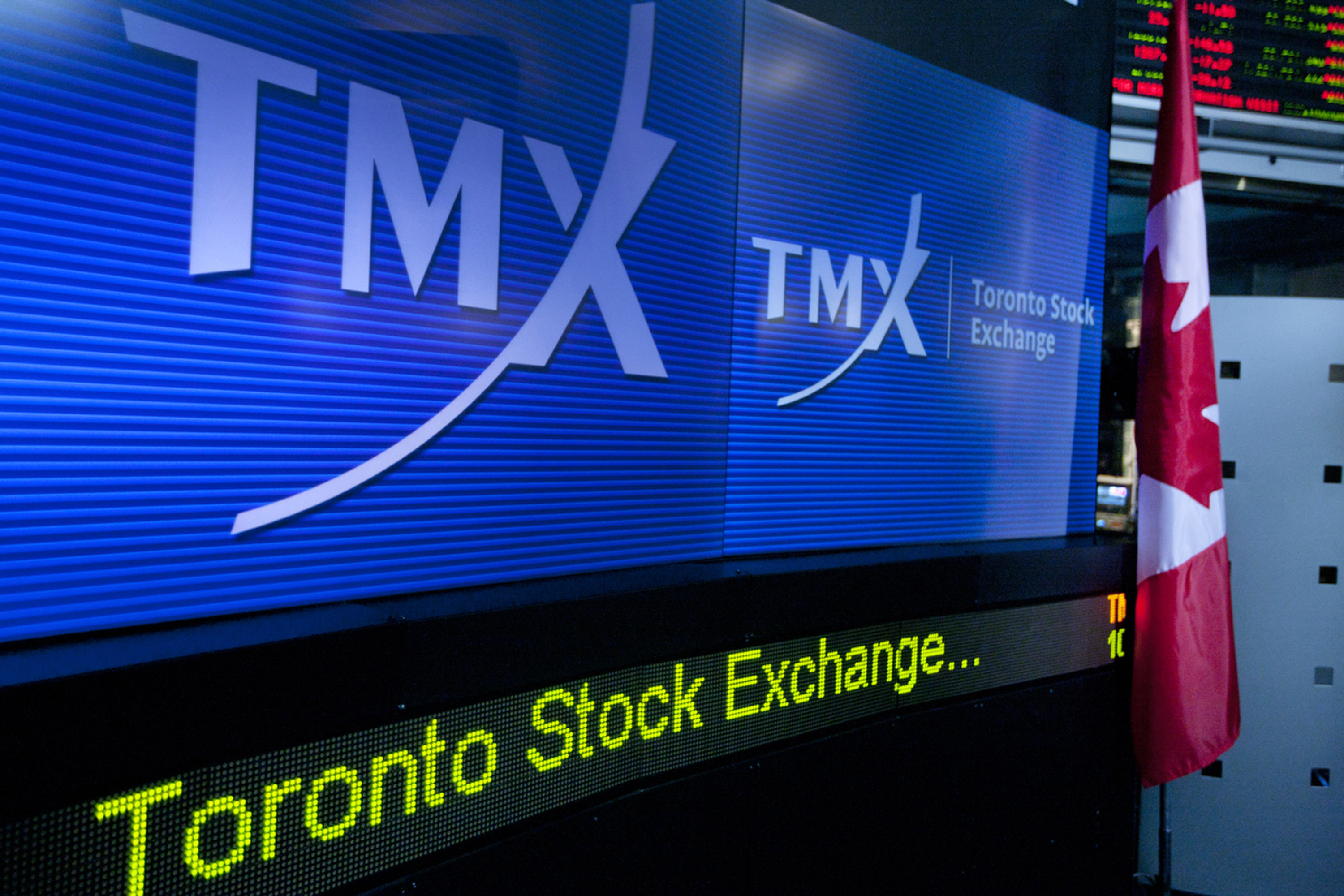 Canadian Stocks Set for Meager Gains in 2018, Strategists Say Bloomberg