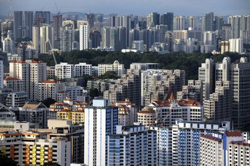 Singapore’s Private Home Prices Climb to Record on Sales
