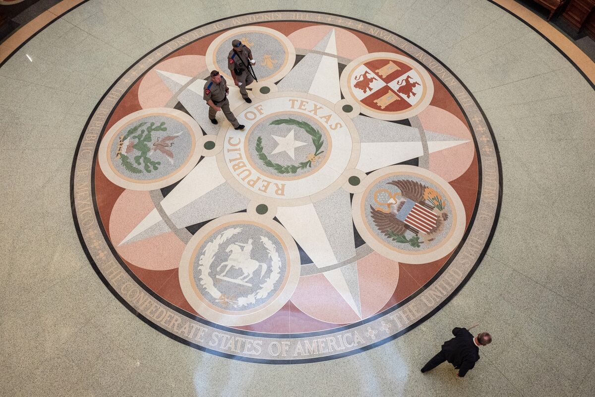 Texas Bill Would Cut Tax Breaks for Firms That Pay for Abortions - Bloomberg