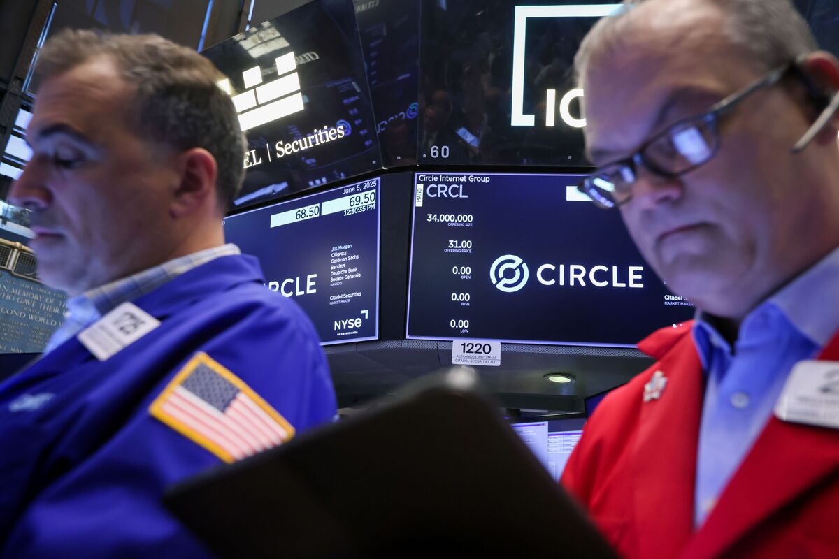 
                            Circle’s Shares Surge After Profit, Revenue Top Estimates