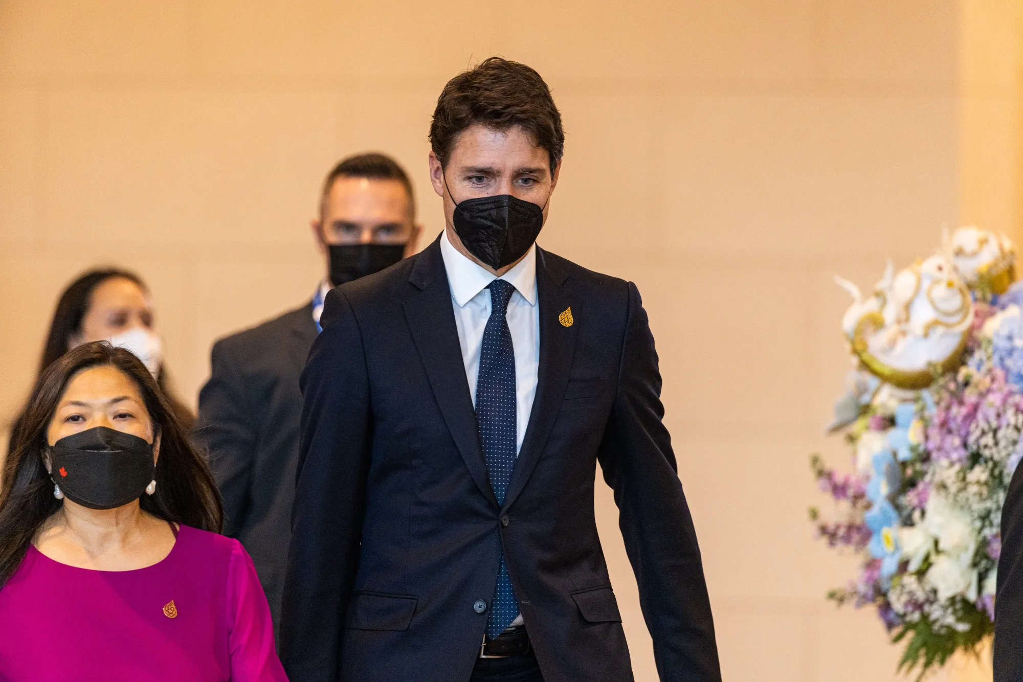 Justin Trudeau’s government doled out more than C$210 billion in benefits to both individuals and businesses in the early days of the Covid-19 pandemic.