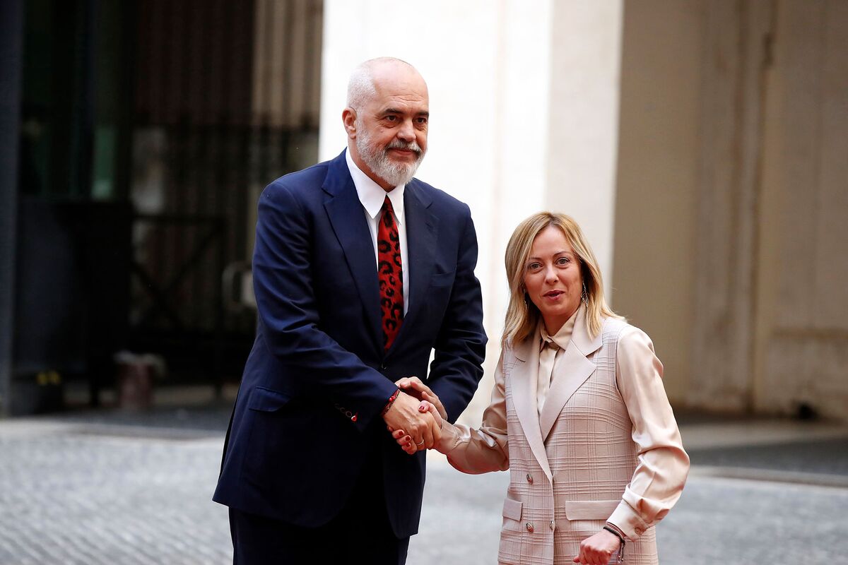 Italien und Albanien veranstalten Gipfeltreffen und vertiefen ...