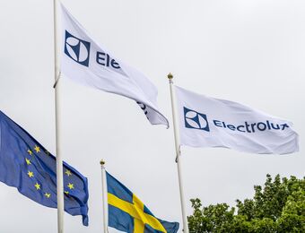 relates to Electrolux Professional, Middleby Said to Bid for Ali’s Ice Unit