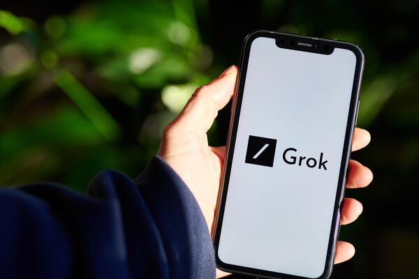 Elon Musk Debuts Grok AI Bot To Challenge ChatGPT