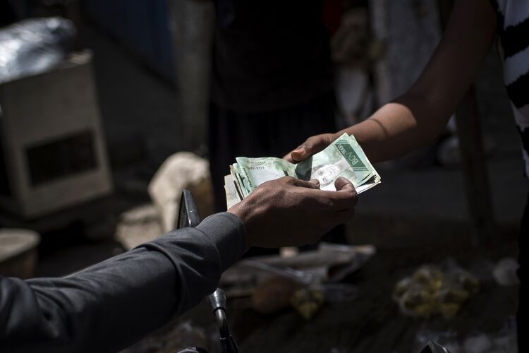 Street Vendors Sell Portioned Grocery Items As Food Inflation Rises