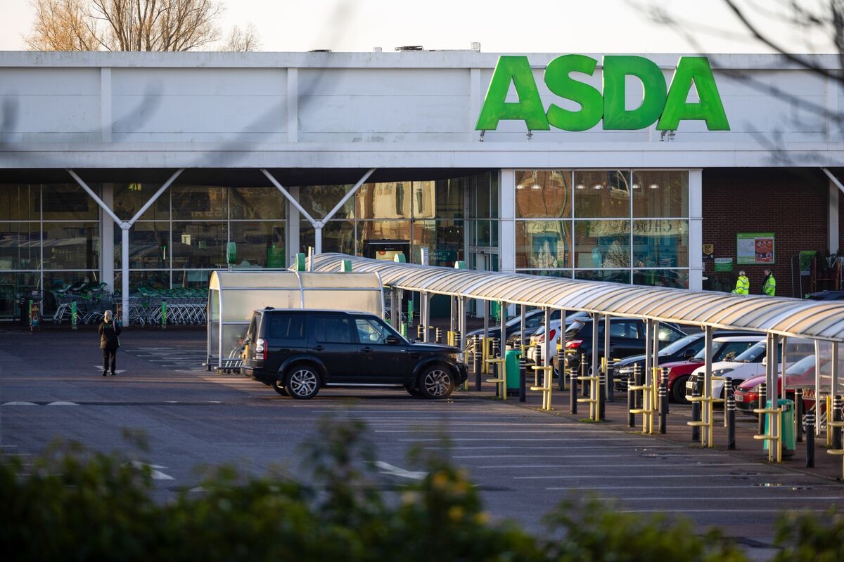 Asda Cut Deeper Into Junk on Sale-and-Leaseback Deals, Price War