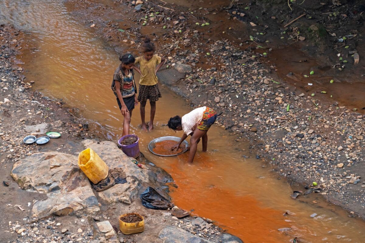 Zimbabwe Lab Sees Regional Gold Hunt Accelerate as Prices Soar