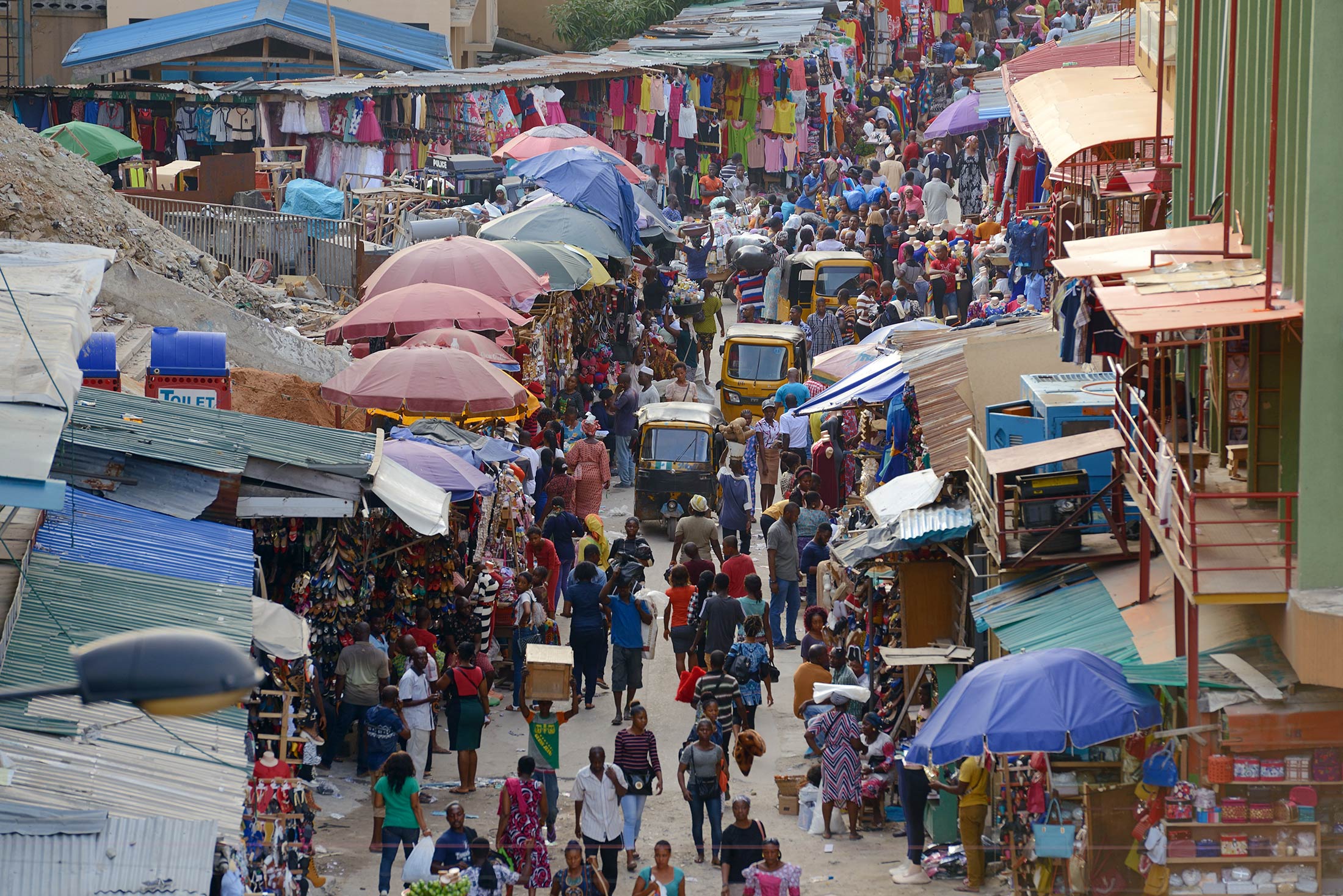 Nigeria's Economy Expands To End The Worst Slump In 25 Years - Bloomberg