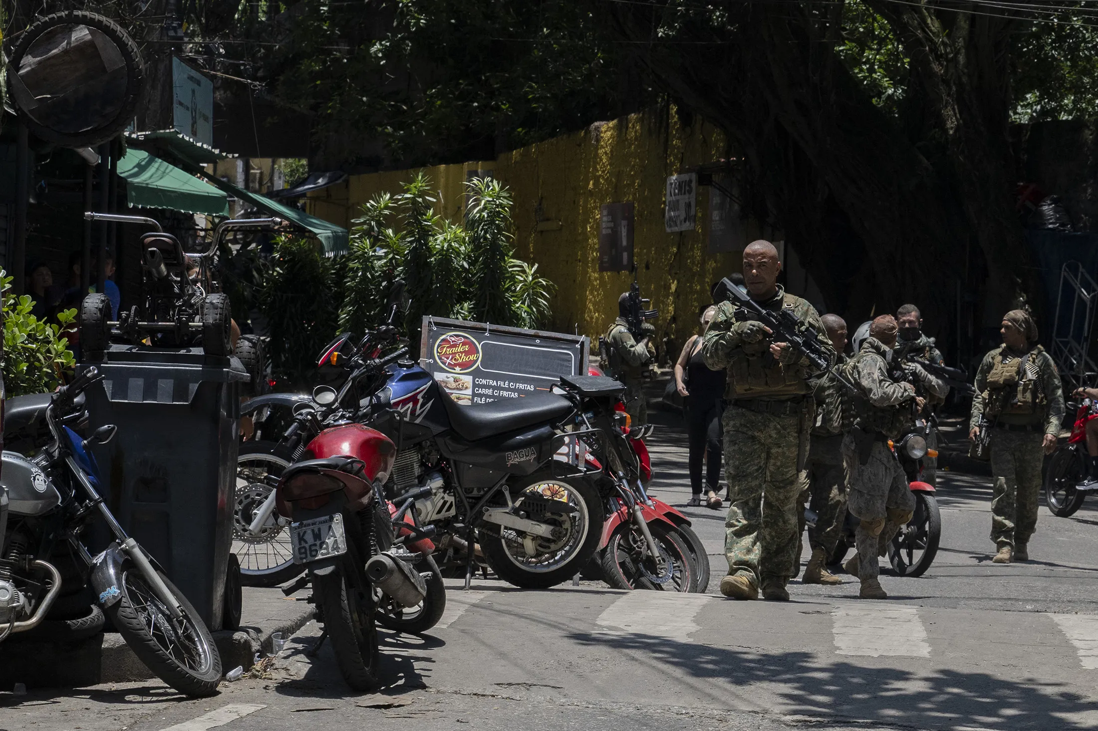 Military policemen take part in an operation&nbsp;at the Rocinha favela in Rio de Janeiro, Brazil, on Dec.&nbsp;17, 2024.